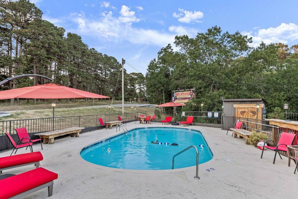 Stonegate Lodge King Bed, Wifi, 50In Roku Tv, Salt Water Pool Room #108 유레카 스프링스 외부 사진
