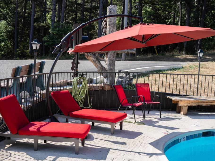 Stonegate Lodge King Bed, Wifi, 50In Roku Tv, Salt Water Pool Room #108 유레카 스프링스 외부 사진